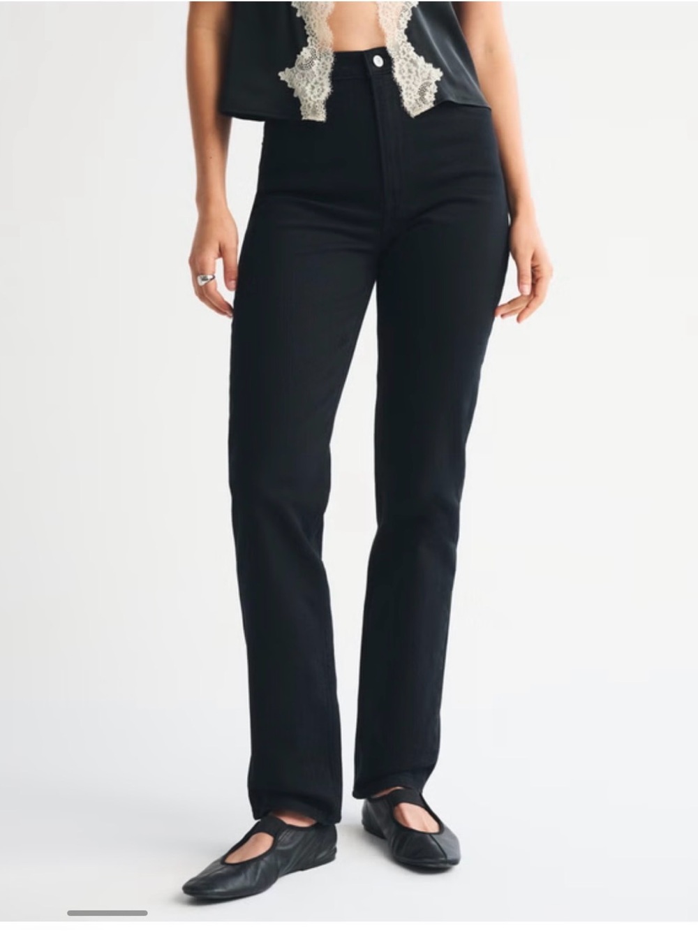 NWT A&F Ultra High Rise 90s Straight Jean size 26L